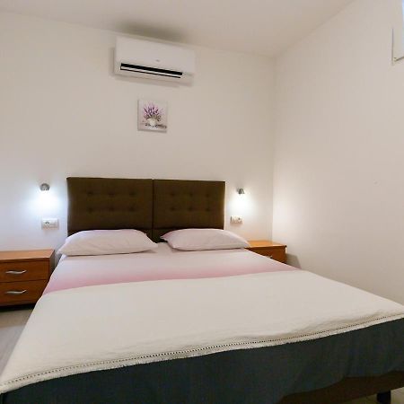 פורץ Amoroso Apartment 200M From Sea מראה חיצוני תמונה