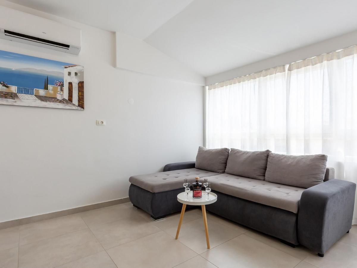 פורץ Amoroso Apartment 200M From Sea מראה חיצוני תמונה