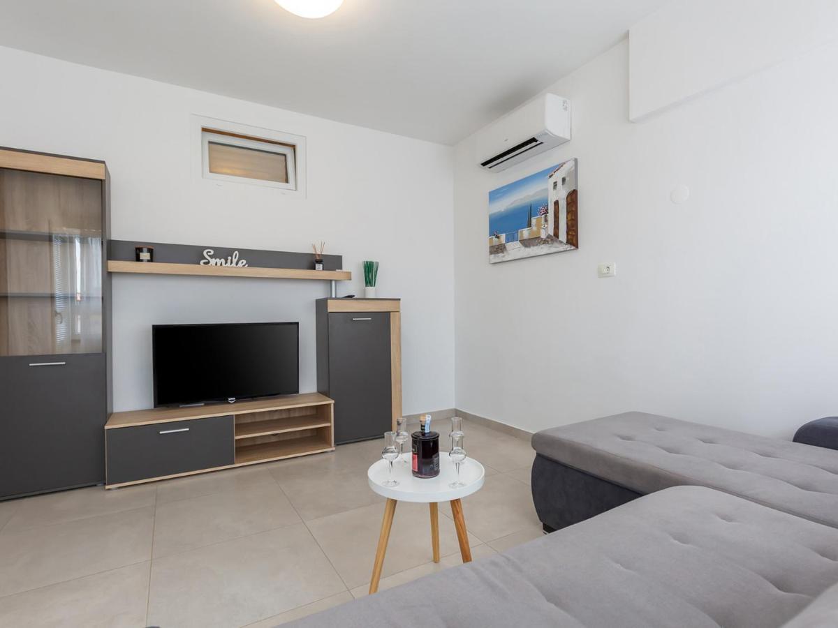 פורץ Amoroso Apartment 200M From Sea מראה חיצוני תמונה
